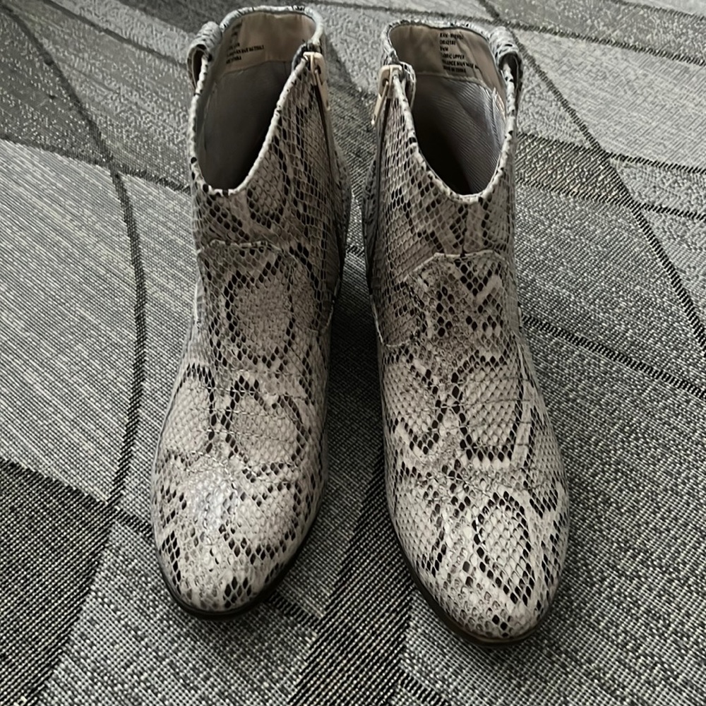 Rampage western style snake print short boots